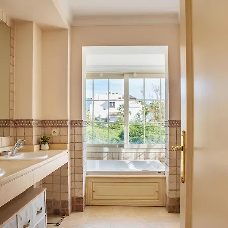 Holiday home House In Puerto Banus And San Pedro 50m From The Sea With Private Pool