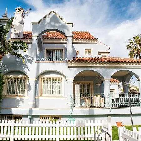 House In Puerto Banus And San Pedro 50m From The Sea With Private Pool